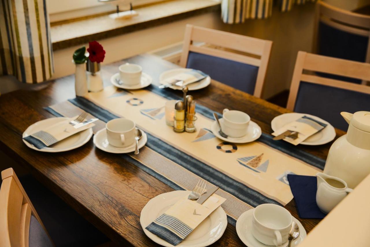 Hotel Esplanade Garni Ostseebad Kühlungsborn Kültér fotó