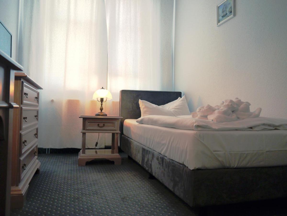 Hotel Esplanade Garni Ostseebad Kühlungsborn Kültér fotó